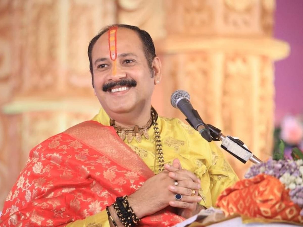 “करनाल में पंडित प्रदीप मिश्रा की कथा पर सस्पेंस, आयोजन समिति में फूट; धर्म प्रेमी संगठन फिर मैदान में”