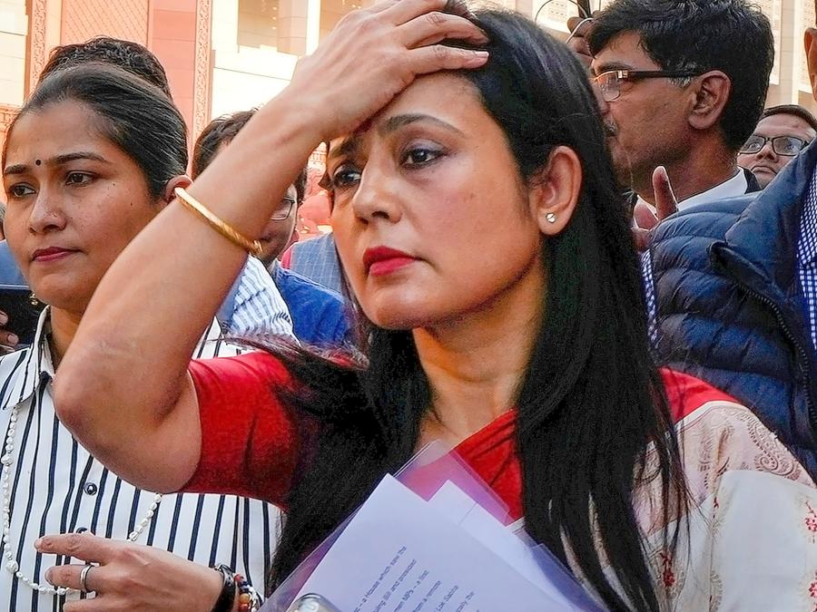 ‘मुझे घूरा…जय श्री राम के नारे लगाए’, Mahua Moitra ने फ्लाइट में बदसलूकी का लगाया आरोप ; केंद्रीय उड्डयन मंत्री से की मामले में एक्शन की मांग