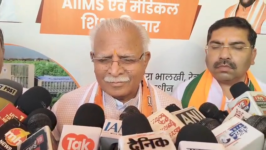 करनाल पहुंचे केंद्रीय मंत्री मनोहर लाल: बोले- ‘हुड्डा जब राजनीति से संन्यास लेंगे, मैं भी उसी दिन ले लूंगा’