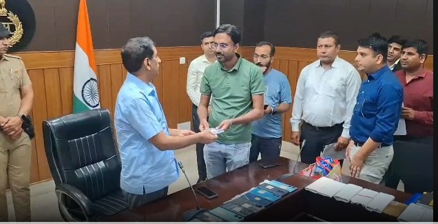 पानीपत पुलिस की बड़ी सफलता, 10 लाख रुपये से अधिक कीमत के 41 गुम मोबाइल फोन बरामद