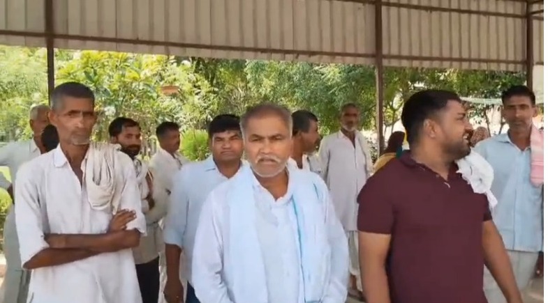 नांगल चौधरी में उपमंडल कार्यालय निर्माण पर बवाल, जमीन अधिग्रहण के विरोध में किसानों का जोरदार प्रदर्शन