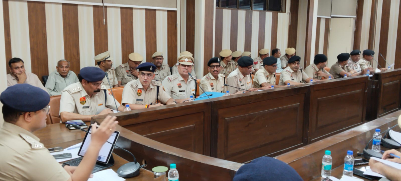 नूंह पुलिस का ‘क्रैकडाउन’: मात्र 26 दिनों में 500 अपराधी गिरफ्तार, SP अर्पित जैन ने दिए सुरक्षा के निर्देश