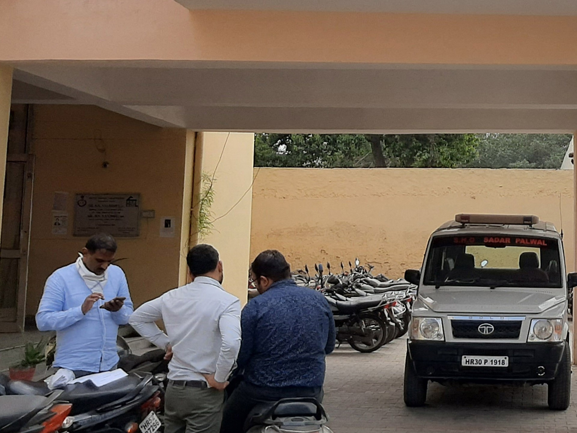 पलवल पुलिस की सख्त कार्रवाई: 112 हेल्पलाइन पर गोली चलने की झूठी सूचना देने वाले पर मामला दर्ज