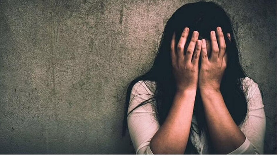 ‘पुराने वीडियो’ की धमकी देकर एक्स-बॉयफ्रेंड ने लूटी विवाहिता की अस्मत, आधी रात को घर में घुस साथियों संग किया हमला