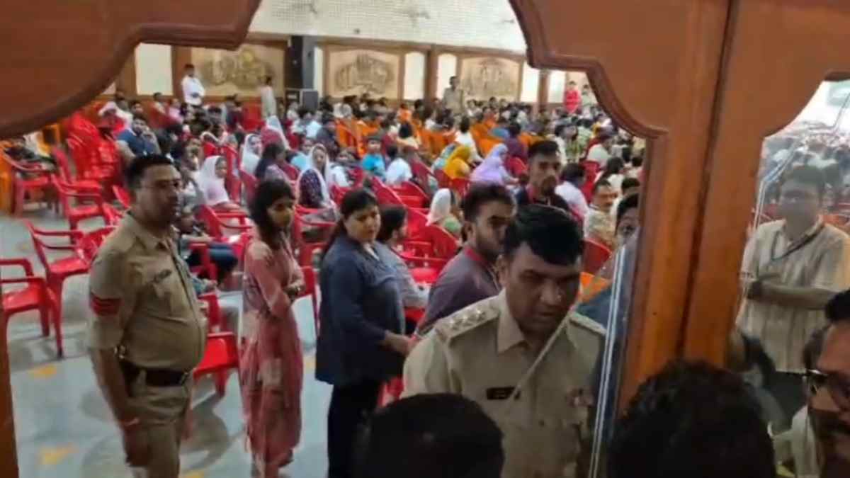 होटल में धर्मांतरण का खेल! मसीही आध्यात्मिक सम्मेलन में मचा बवाल, हिंदू संगठन ने किया हंगामा