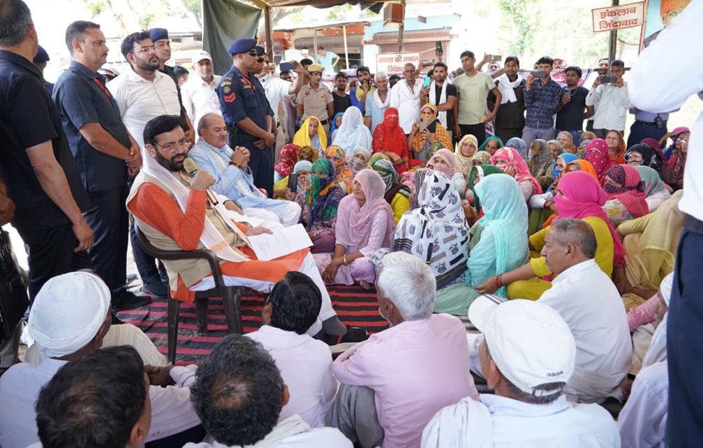 रेवाड़ी में CM नायब सैनी का मास्टरस्ट्रोक: एक साल से जारी धरना खत्म, अस्पताल और आयुर्वेदिक कॉलेज की बड़ी सौगात