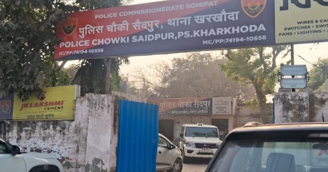मां ने 3 बच्चों सहित निगला जहर, मासूम बेटे की मौत, आखिर क्या थी वजह?