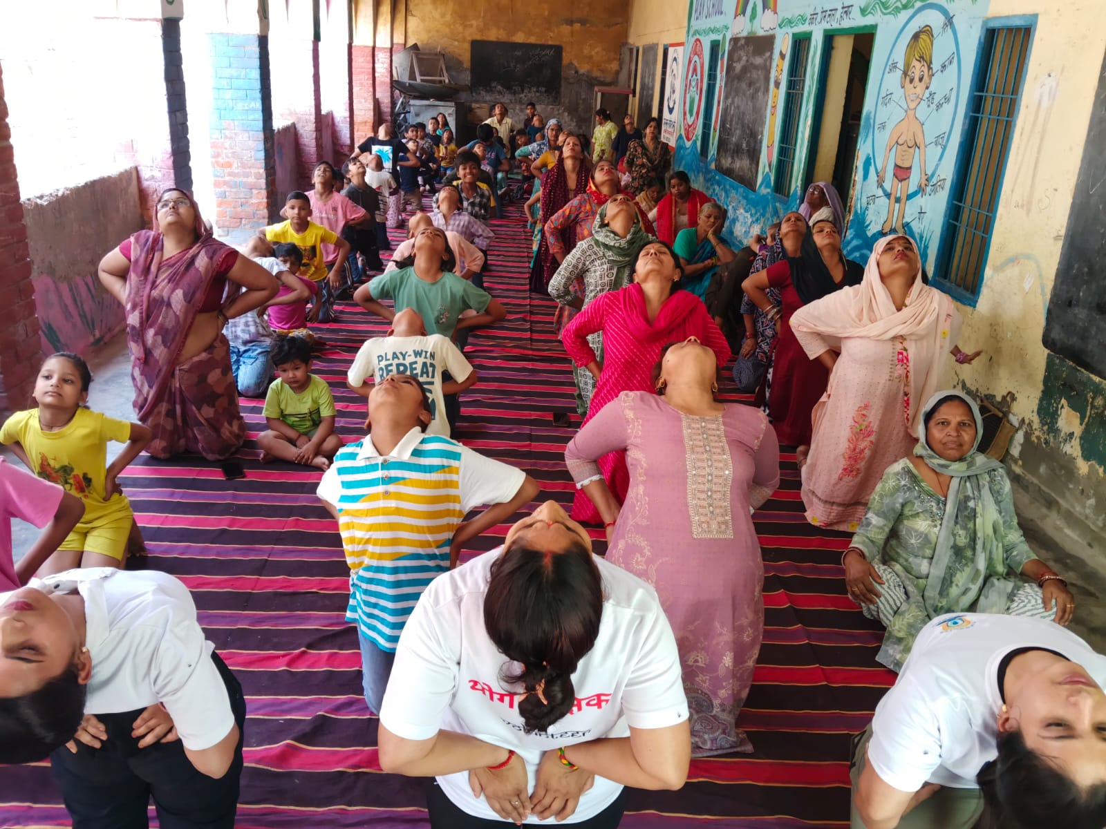 नूंह में योग का संगम: गर्भवती महिलाओं ने सीखे सुरक्षित मातृत्व के गुरुमंत्र, 7 दिवसीय विशेष शिविर का हुआ समापन