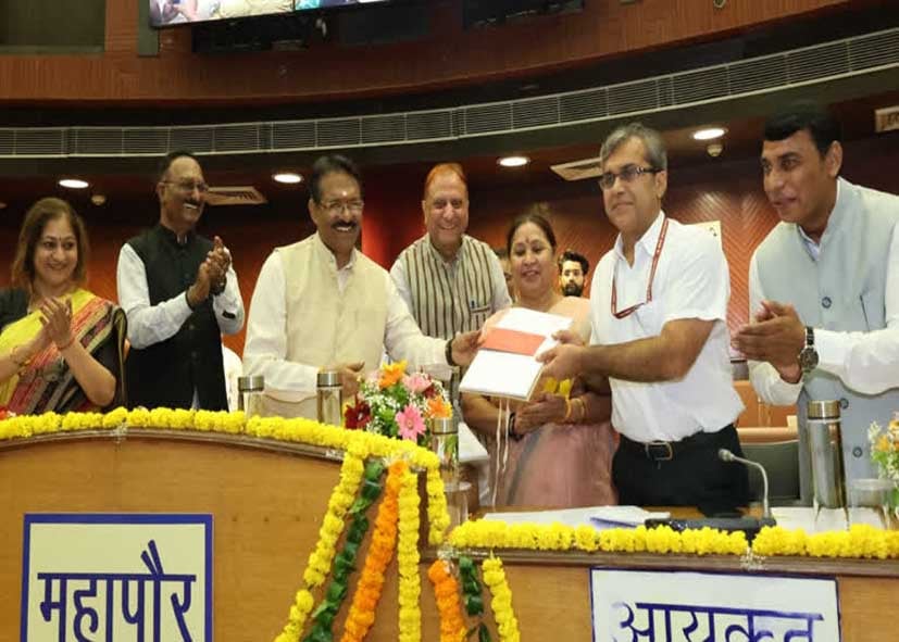 MCD की अहम पहल: 41 सफाई कर्मचारियों को स्थायी नियुक्ति, 5750 की वरिष्ठता सूची जारी