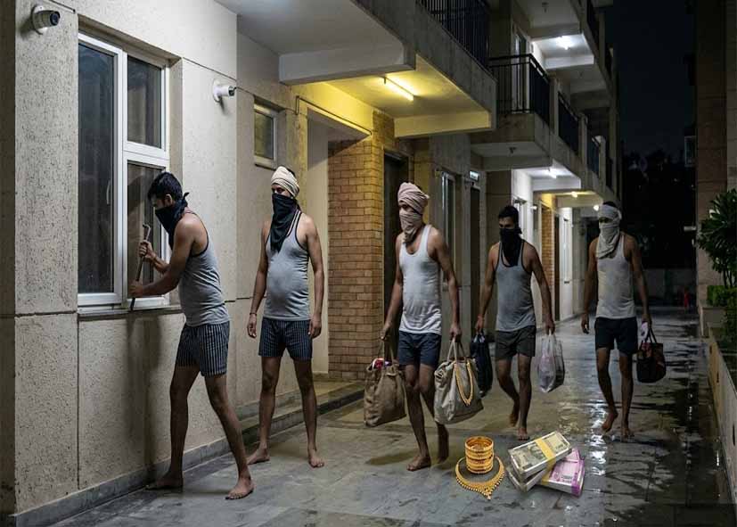दिल्ली में कच्छा-बनियान गैंग फिर सक्रिय, 47 दिन में दूसरी बड़ी वारदात; सोसाइटी में 1.25 करोड़ की नगदी-गहने चोरी