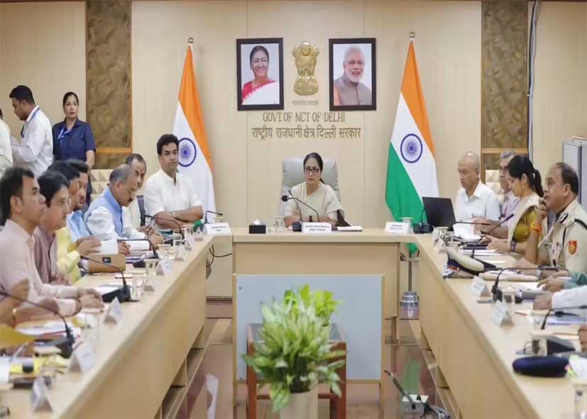 मालवीय नगर अग्निकांड के बाद सख्त हुई दिल्ली सरकार, लापरवाह अधिकारियों पर भी होगी कार्रवाई