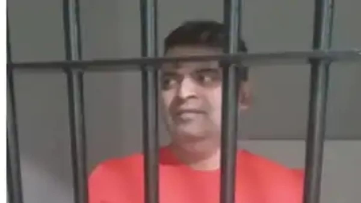 ​3 लाख का इनामी कुख्यात भोला सिंह जेल: बंगाल से बाढ़ लाकर कोर्ट में हुई पेशी, जानें क्या है पूरा मामला