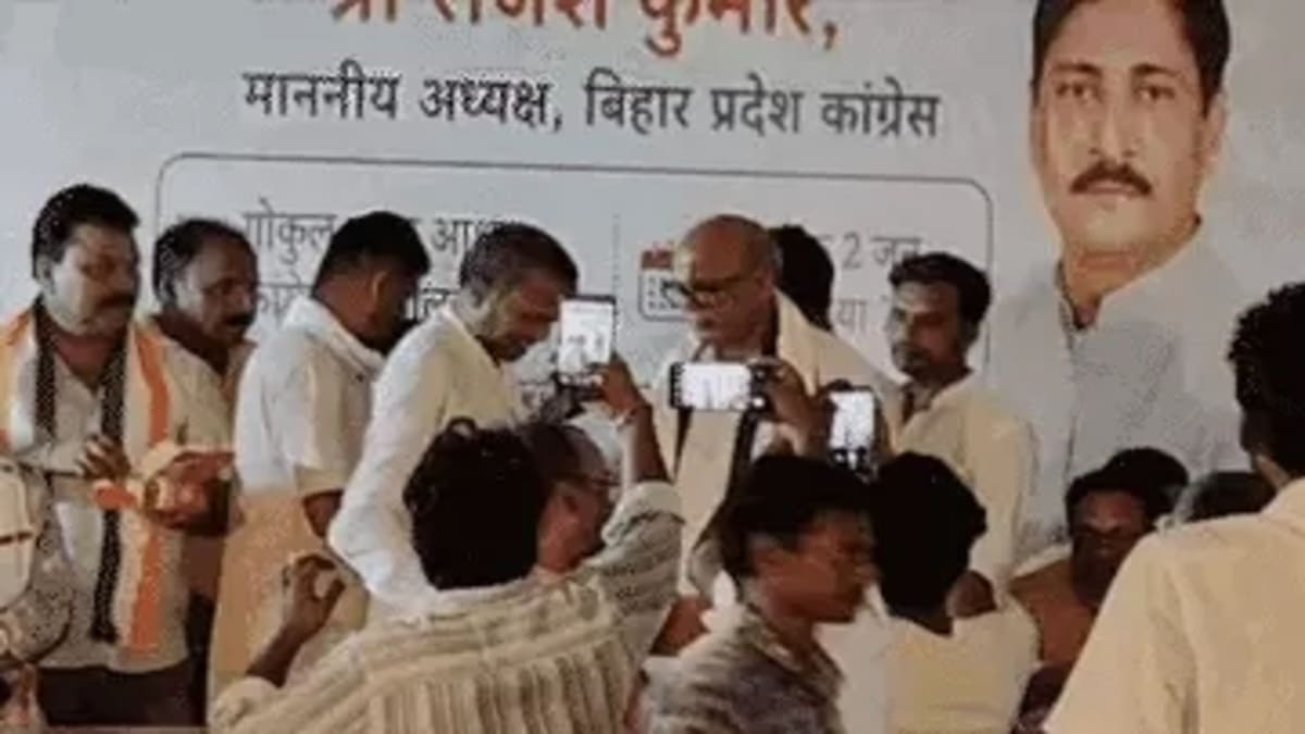 कांग्रेस का प्रेस से मिलिए अभियान, NDA सरकार पर किसानों की जमीन हड़पने का आरोप