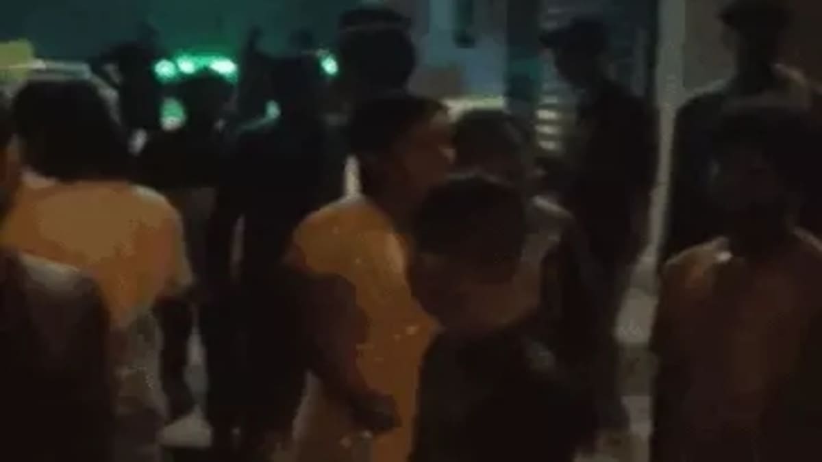 भागलपुर में नशीली पदार्थों की छापेमारी के दौरान भारी हंगामा, पुलिस पर मारपीट और घर तोड़ने का आरोप