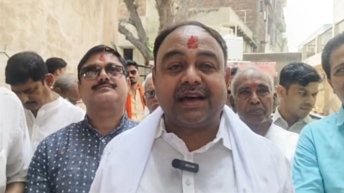 ​बिहार में अपराधियों की खैर नहीं: पूर्व मंत्री संतोष सिंह की दो-टूक, गोली चलाने वालों को अब गोली का ही मिलेगा जवाब