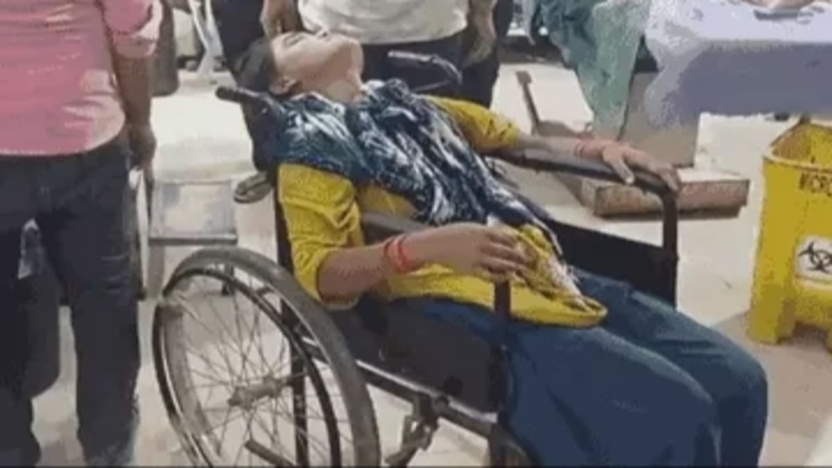 दहेज की बलि चढ़ी एक और लव स्टोरी: थाने से शिकायत कर लौट रही पत्नी पर पति ने ब्लेड से किया हमला