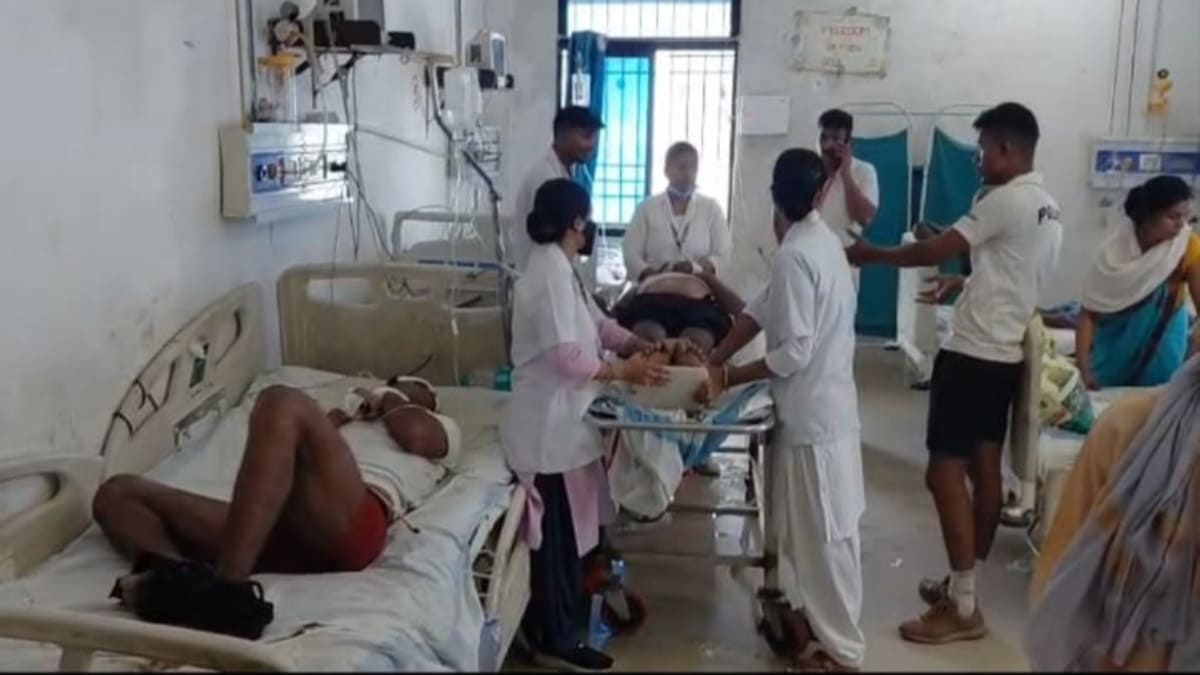 रोहतास में भीषण गर्मी का कहर, बीएसएपी-2 के 5 प्रशिक्षु जवान हीट-स्ट्रोक से बेहोश, एक की हालत गंभीर