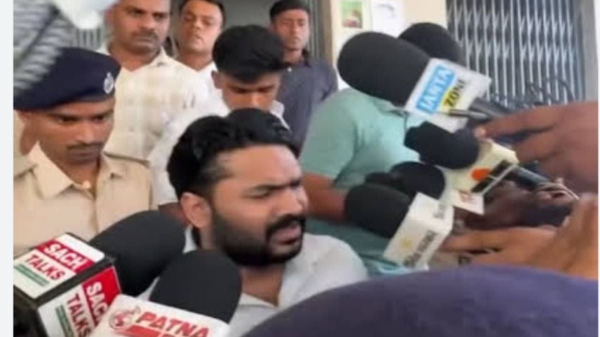 रौशन आनंद की रिहाई के लिए सड़कों पर छात्र: पटना कॉलेज से कारगिल चौक तक आज आक्रोश मार्च
