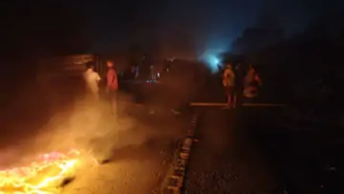 ​पटना के नौबतपुर में भीषण सड़क हादसा: हाईवा और ट्रैक्टर की टक्कर में बुजुर्ग की मौत, 3 गंभीर रूप से घायल