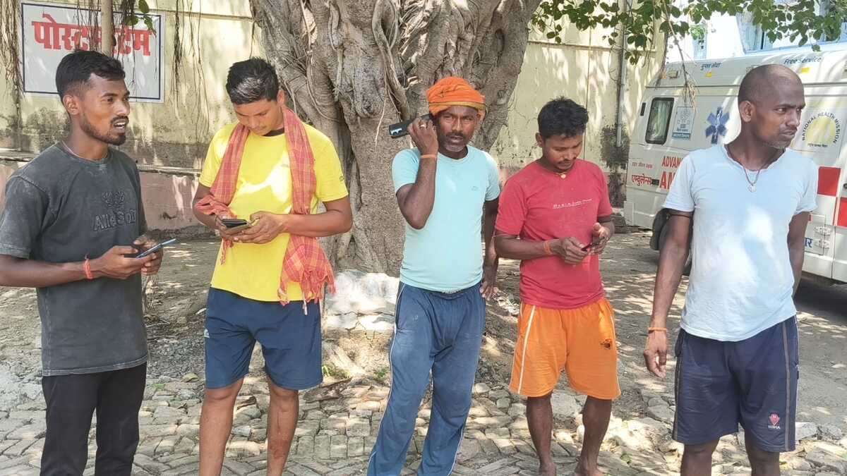 मलमास मेला से लौट रहे परिवार पर टूटा कहर, ट्रक की टक्कर में 3 की मौत, 12 घायल