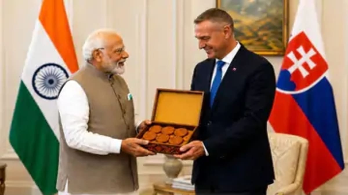 विदेश में ठेकुआ का जलवा! पीएम मोदी के हाथों स्लोवाकिया पहुंची बिहार की गौरवशाली विरासत