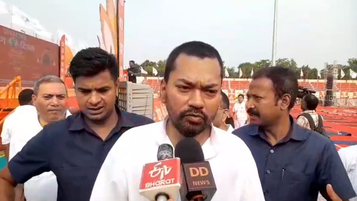 बिहार में धूमधाम से मनाया गया अंतरराष्ट्रीय योग दिवस, स्वास्थ्य मंत्री निशांत कुमार बोले- स्कूलों में शुरू हों योगा क्लासेस