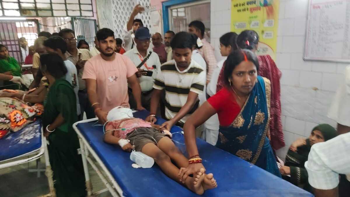 बांका के नामी स्कूल हॉस्टल में मासूम पर जानलेवा हमला, सिर पर मिले 20 गहरे जख्म, ICU में जिंदगी की जंग लड़ रहा छात्र