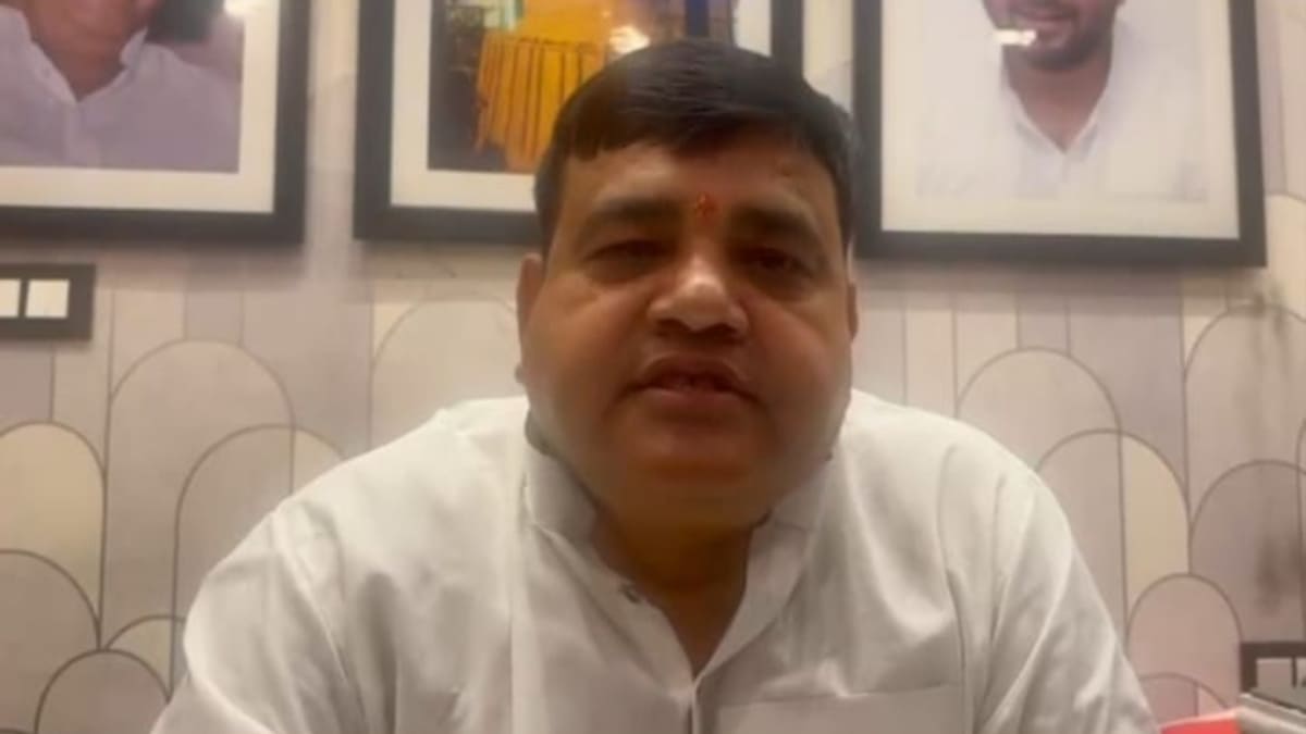 शक्ति सिंह यादव का बिहार सरकार पर बड़ा हमला, बोले- ​लालू यादव जननायक हैं, उन्हें किसी की कृपा नहीं चाहिए