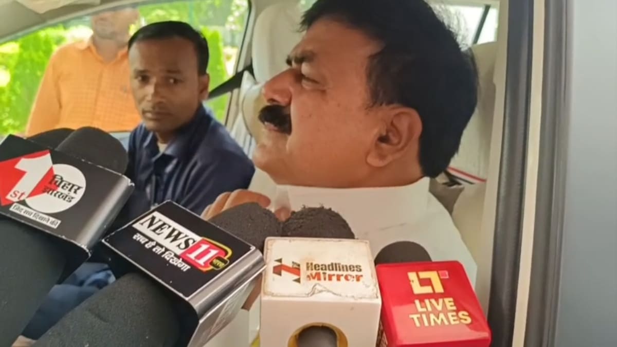 विपक्ष को काम नहीं दिखता, भरत तिवारी मामले में मंत्री जमा खान ने इन नेताओं को घेरा, दिया बड़ा बयान