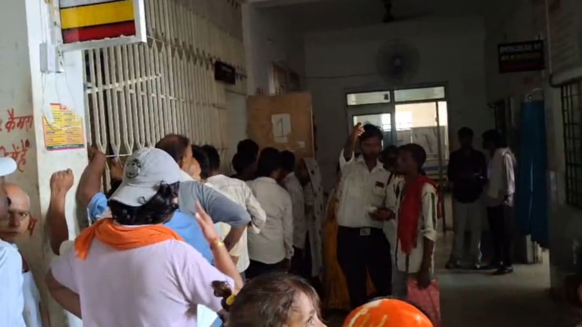 ​सासाराम हीटवेव अलर्ट: भीषण गर्मी से जनजीवन अस्त-व्यस्त, सदर अस्पताल में मरीजों की संख्या में भीड़