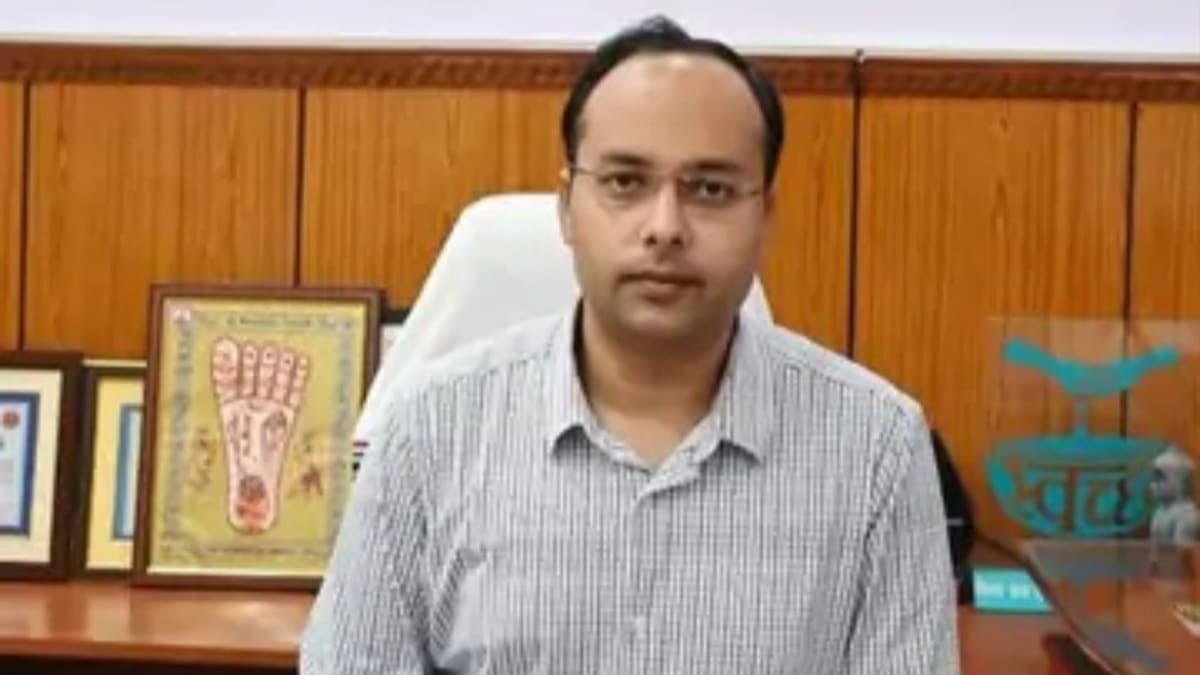 भीषण गर्मी को देखते हुए गया डीएम का आदेश, कक्षा 8 तक की पढ़ाई स्थगित, नए दिशा-निर्देश जारी