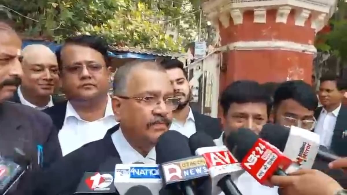 ​खान सर को बड़ी राहत: अग्रिम जमानत मामले में 30 जून को होगी अगली सुनवाई, गिरफ्तारी पर रोक बरकरार