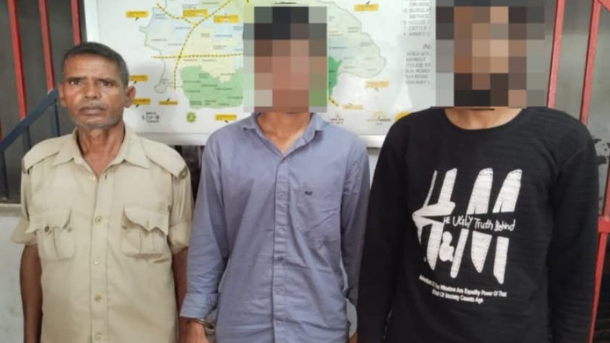 गोपालगंज में अवैध संबंध और शादी के विवाद में मुस्तफा की हत्या, दो गिरफ्तार, सिर और हथियार बरामद