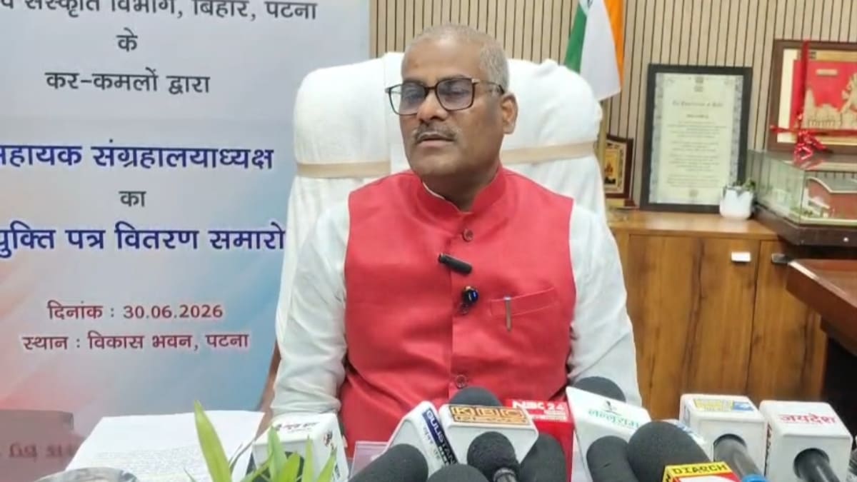तेजस्वी यादव पर बरसे मंत्री प्रमोद चंद्रवंशी, बोले- राजद नेताओं के पास विकास का कोई विजन नहीं