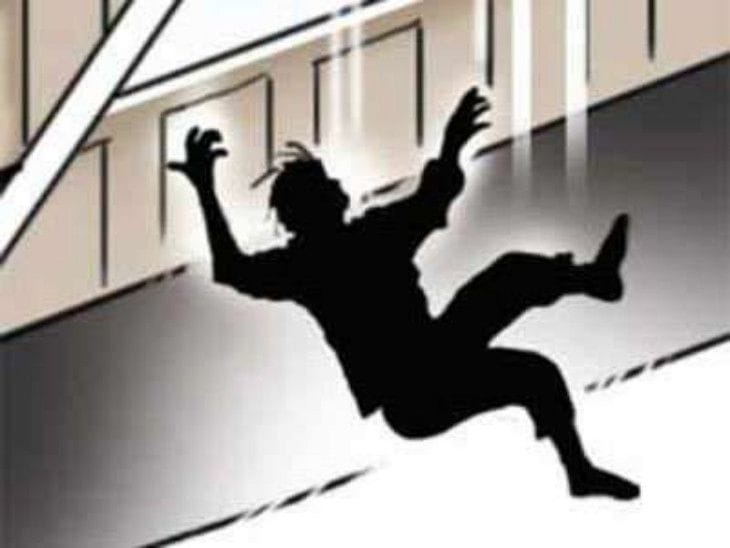 खरड़ में 10वीं मंजिल से गिरकर युवक की मौत, सुसाइड या हादसा? पुलिस जांच में जुटी