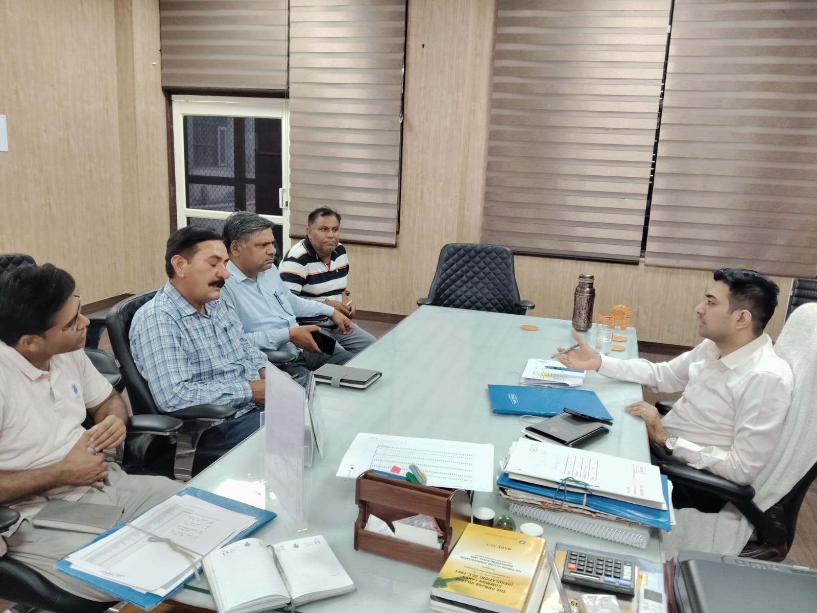 मानसून से पहले सतर्क प्रशासन: एसडीएम अजय हुड्डा ने ड्रेनों की सफाई और जल निकासी व्यवस्था दुरुस्त करने के दिए निर्देश