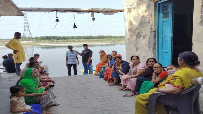 यमुना बाजार घाट पर संकट गहराया: 300 घर खाली, 50 से अधिक मंदिरों के भविष्य पर संशय