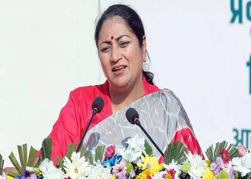 दिल्ली में चार जुलाई से दौड़ेंगी 300 नई AC इलेक्ट्रिक बसें, सीएम रेखा गुप्ता ने की घोषणा