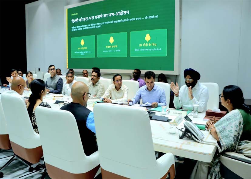 CM रेखा गुप्ता ने किया ऐलान; दिल्ली में शुरू होगा ‘एक पेड़ मां के नाम’ मेगा वृक्षारोपण अभियान, 70 लाख पौधे लगाने का लक्ष्य