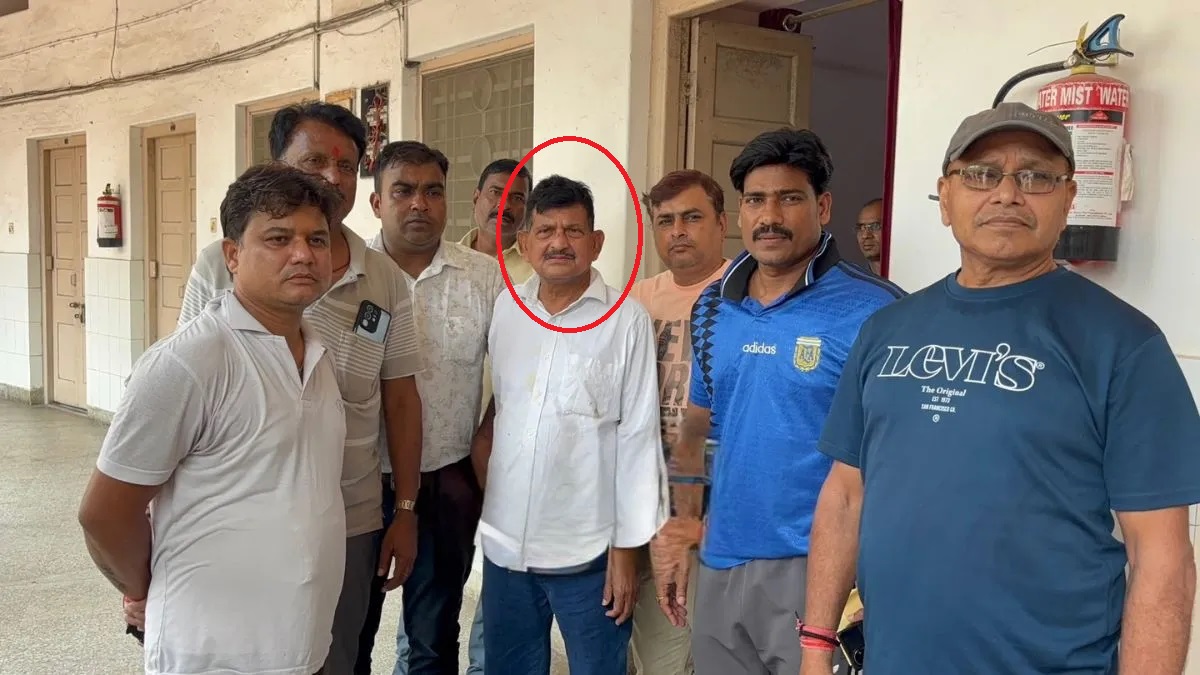 बिहार में 40 हजार का घूस लेते स्वास्थ्य विभाग के अपर निदेशक गिरफ्तार, निगरानी विभाग ने रंगे हाथ दबोचा