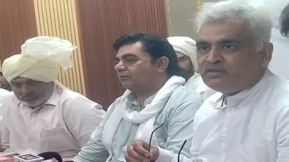 Haryana: सर्वखाप अधिवेशन में 5 बड़े प्रस्ताव पास, गांव-गोत्र में शादी को मान्यता न देने की मांग; लिव-इन पर भी सख्त रुख