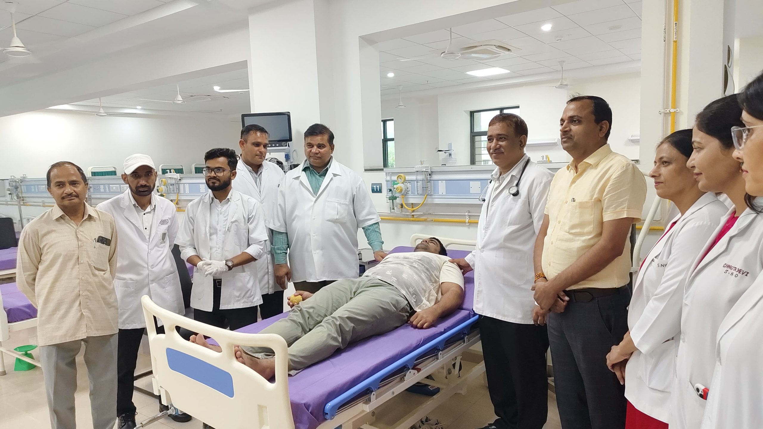 नारनौल के मेडिकल कॉलेज में लगा पहला रक्तदान शिविर, लोगों ने उत्साह के साथ डोनेट की 51 यूनिट रक्त