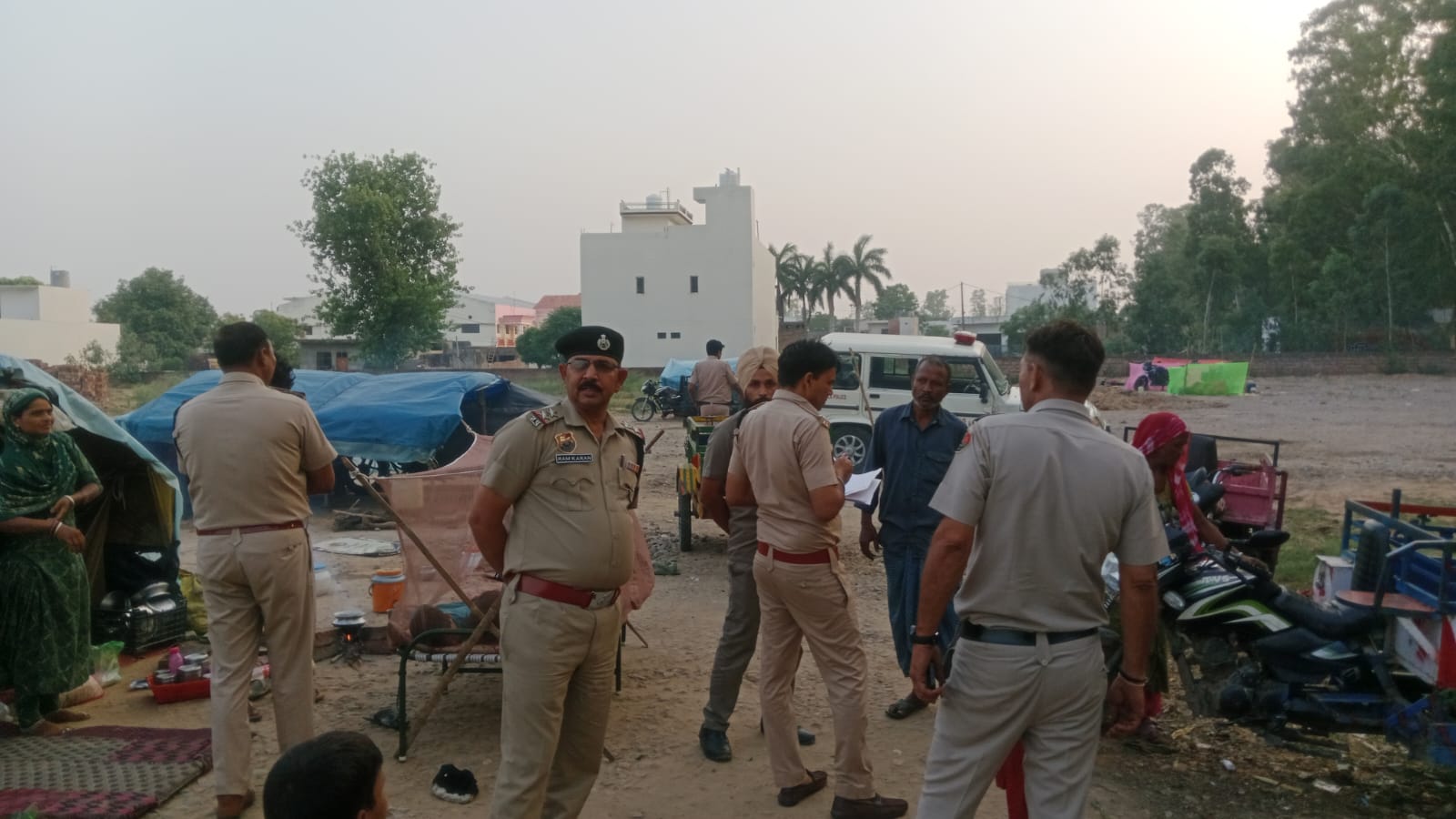 ऑपरेशन मैदान-2 के तहत अंबाला पुलिस का तड़के बड़ा एक्शन, बराड़ा की डेहा बस्ती में भारी पुलिस बल के साथ सर्च अभियान