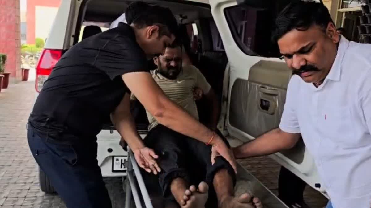 जठलाना हत्याकांड: पुलिस को चकमा देकर भागने की कोशिश, हत्या का आरोपी छत से कूदा; टांग में फ्रैक्चर