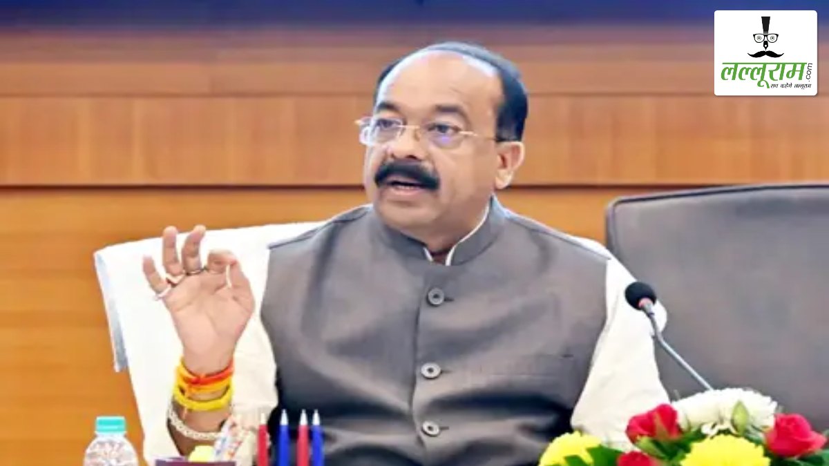डिप्टी CM साव के निर्देश पर ठेकेदार को नोटिस: रेलवे ओवरब्रिज निर्माण कार्य में लेट-लतीफी पर अधिकारियों को लगाई थी फटकार