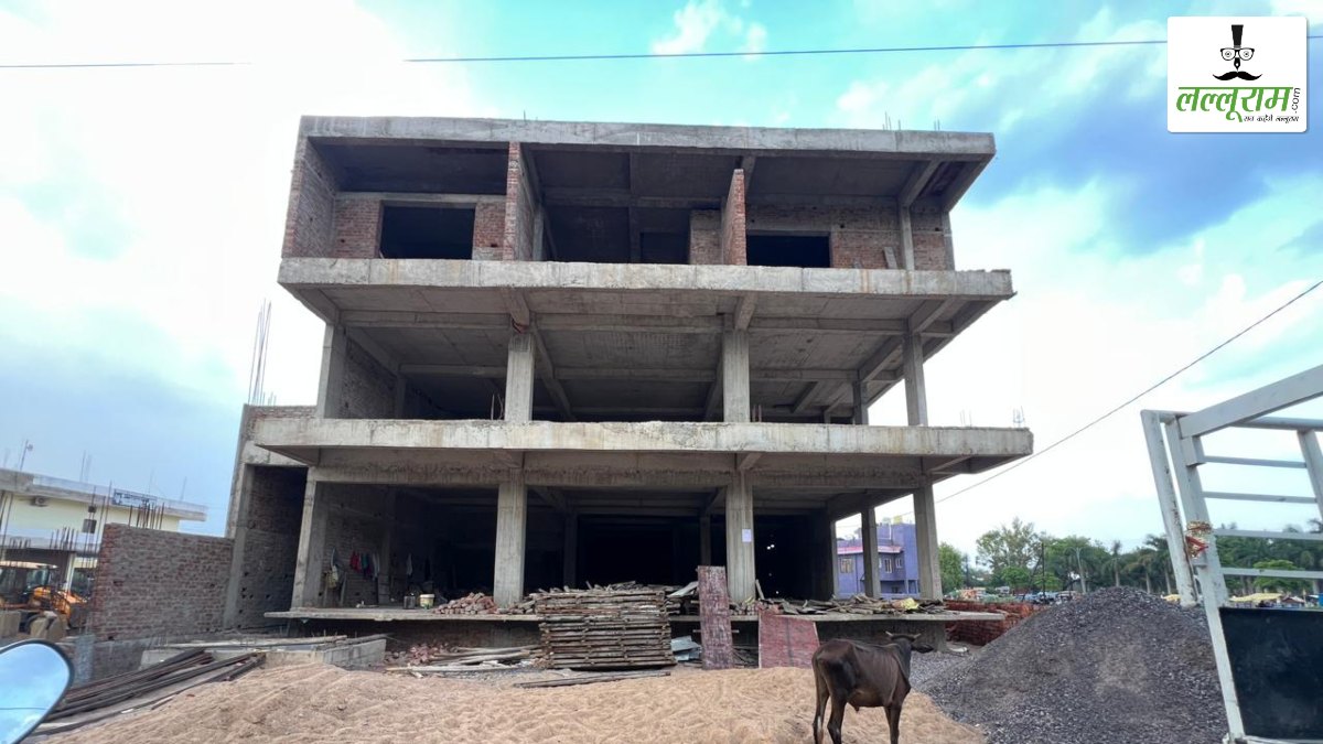 बड़ा घोटाला: अवैध प्लाटिंग से सरकारी जमीन की रजिस्ट्री तक खुलते गए राज, उच्चस्तरीय जांच शुरू होते ही विवादित निर्माण पर लगी रोक