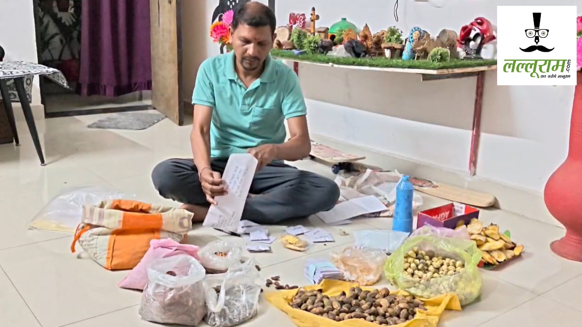 पर्यावरण प्रेमी भोज साहू की अनोखी मुहिम : पेड़ लगाने डाक के जरिए लोगों को भेज रहे बीज, अभियान में मुख्यमंत्री, राज्यपाल समेत सैंकड़ों लोगों को जोड़ा