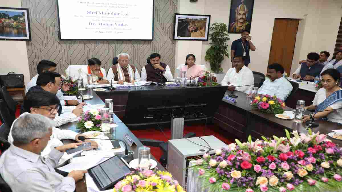 सिंहस्थ 2028 की रणनीति पर मंथन: केंद्रीय मंत्री खट्टर ने उज्जैन में की समीक्षा बैठक, CM मोहन समेत ये कैबिनेट मंत्री रहे मौजूद 