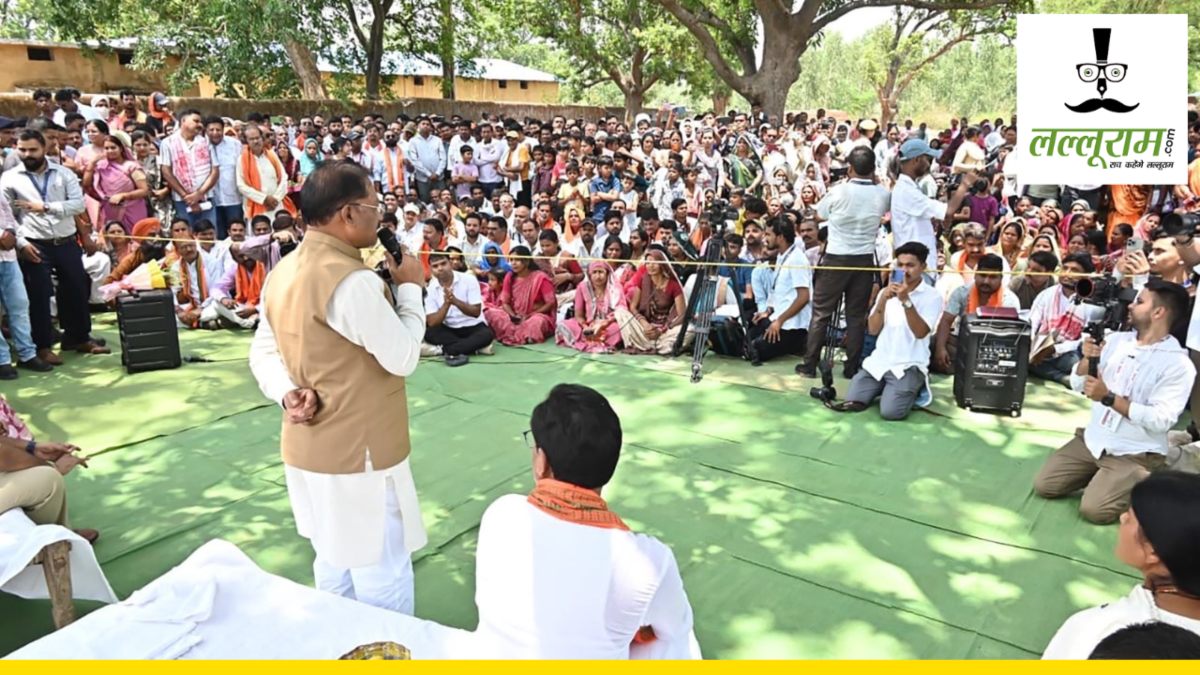 सुशासन तिहार 2026 : गौरेला-पेंड्रा-मरवाही के निमधा पहुंचे CM साय, पेड़ के नीचे लगाई जनचौपाल, नर्सिंग कॉलेज समेत दी 4 बड़ी सौगात