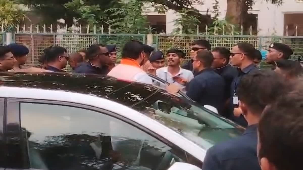 अचानक पटना साइंस कॉलेज पहुंचे CM सम्राट चौधरी, छात्रों ने घेराव कर बताई अपनी समस्याएं